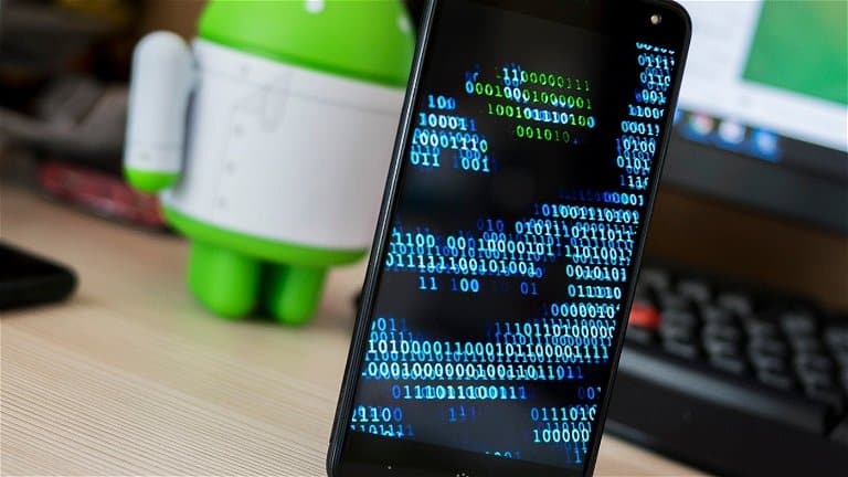 3 códigos de móvil para saber si te han hackeado