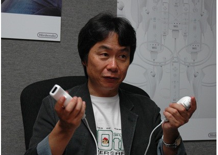 Miyamoto quiere adaptar videojuegos para los zurdos