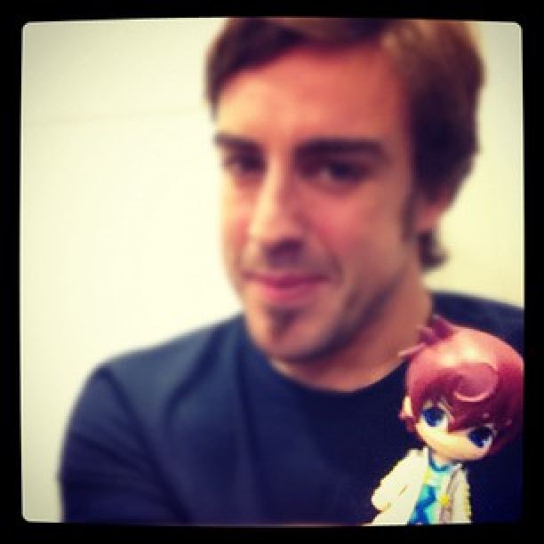 [OffTopic] Fernando Alonso usa como talismán una figura de Tales of Graces