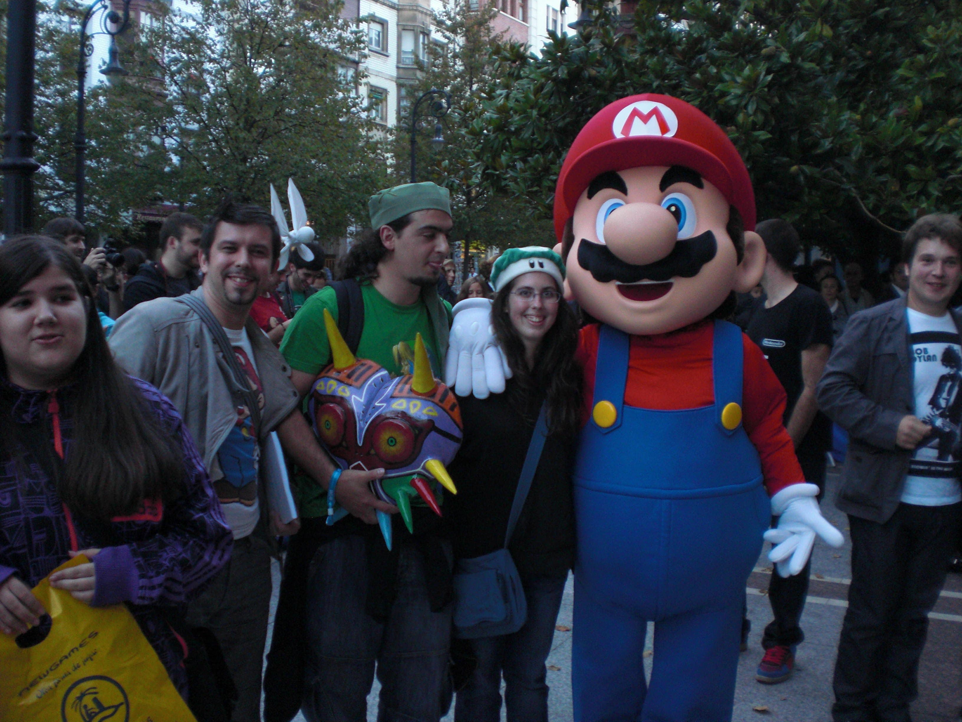 Algunas fotos del homenaje al videojuego con Miyamoto en Gijón