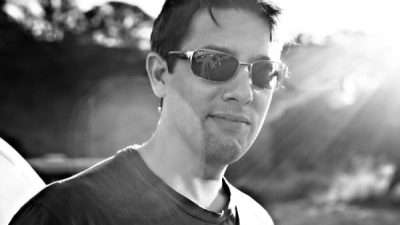 Cris Velasco es el compositor de ZombiU