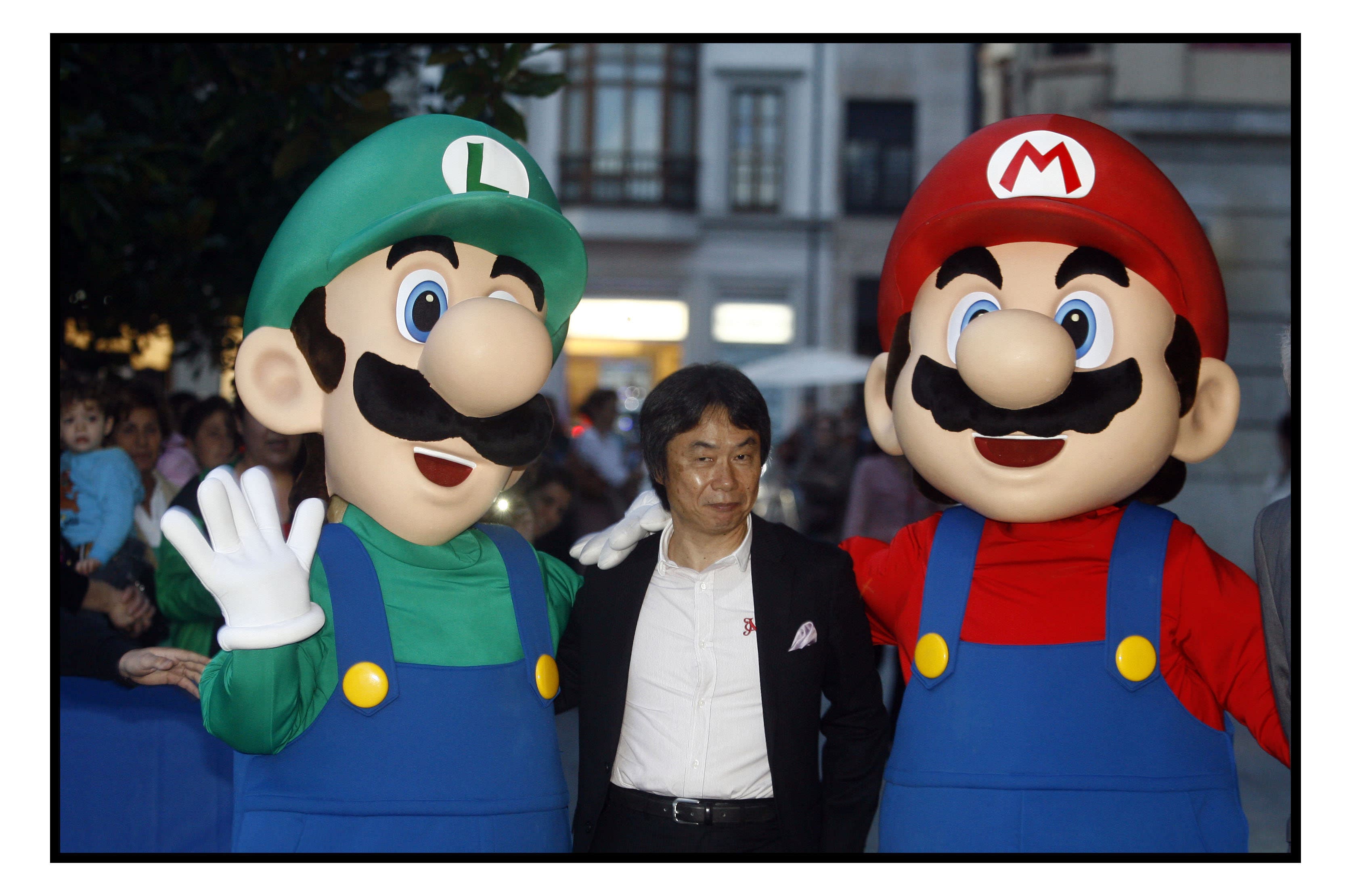Miyamoto habla con los desarrolladores para trabajar en Wii U