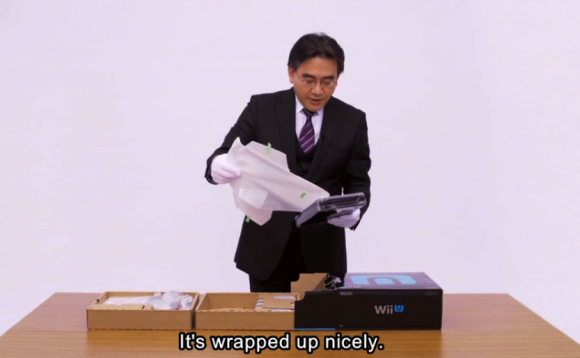 nintendo_iwata_wii_u_unboxing