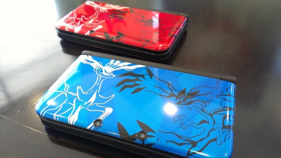 Primeras imágenes de las Nintendo 3DS XL’s especiales de ‘Pokémon X/Y’