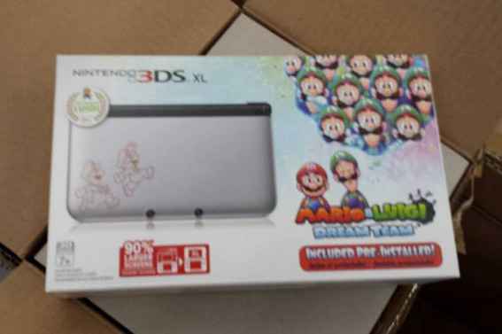 Mario Luigi 3ds Xl Silver