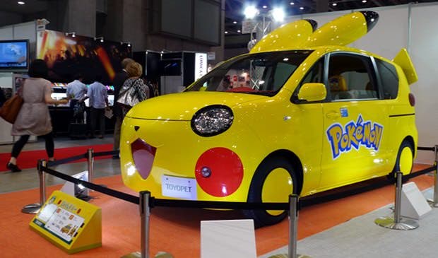 Toyota muestra dos coches con forma de Pikachu y Fennekin en el Tokyo Toy Show