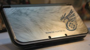 1412248002-monster-hunter-4g-new-nintendo-3ds-xl-1