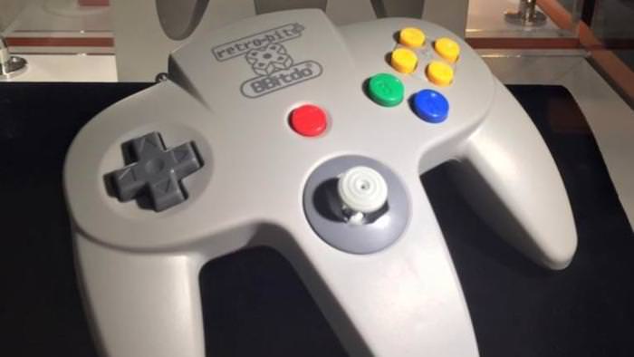 8Bitdo anuncia un mando basado claramente en el de Nintendo 64