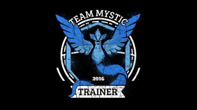 Qwertee pone a la venta camisetas especiales de los tres equipos de ‘Pokémon GO’
