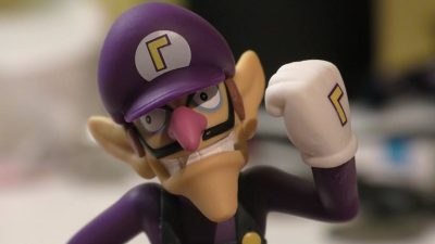 Unboxing de las figuras amiibo de Waluigi, Daisy y Diddy Kong de la colección ‘Super Mario’