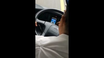 Cazan a un conductor de autobús jugando a ‘Pokémon GO’