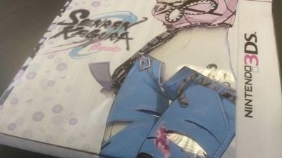 Así era la carátula original de ‘Senran Kagura Burst’ para Europa