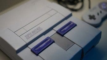 Prima muestra en Twitter la versión coleccionista de su guía de Super NES Classic Edition
