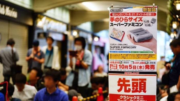 El ansia por Super Famicom Mini genera colas de más de 800 personas en Japón
