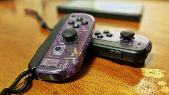 Echa un vistazo a estos Joy-Con color morado atómico hechos por un fan