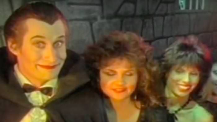 Charles Martinet, la voz de Mario, interpretó el papel de un Drácula rapero en 1986