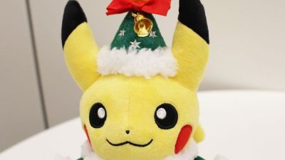 Echa un vistazo a esta impresionante línea de productos navideños de Pokémon Center