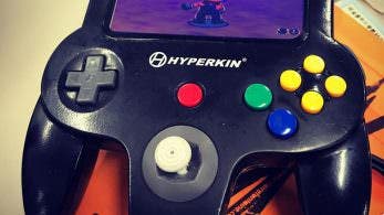 Echad un vistazo a este prototipo de Nintendo 64 portátil de la compañía Hyperkin