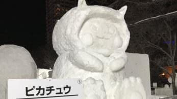 Una enorme escultura de nieve de Pikachu se luce en el Sapporo Snow Festival
