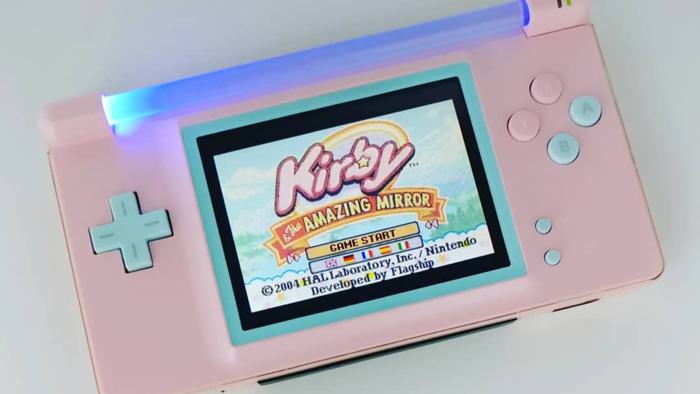 Este fan ha convertido sus Nintendo DS Lite rotas en unas ‘Neon Game Boy Advanced’