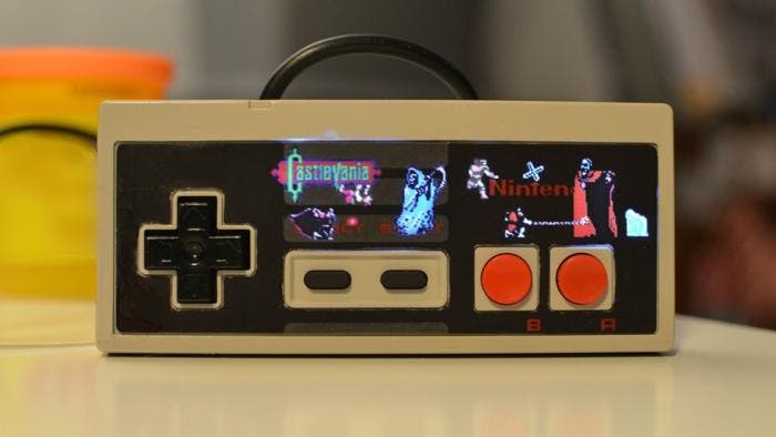 Echa un vistazo a este mando de NES con luces LCD basadas en Castlevania