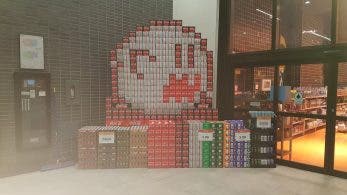 Un supermercado crea esta estatua de Boo con cajas de Coca-Cola