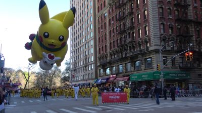 Echa un vistazo a la aparición de Pikachu en el desfile del Día de Acción de Gracias de Macy’s