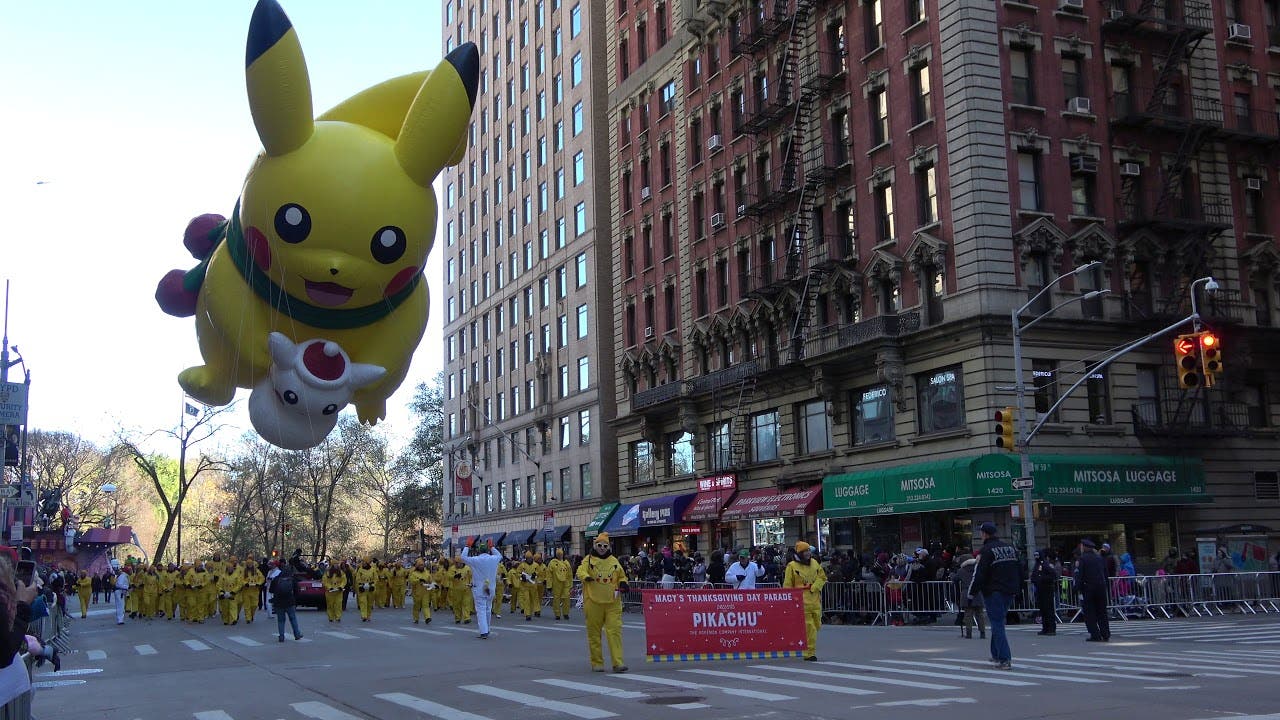 Echa un vistazo a la aparición de Pikachu en el desfile del Día de Acción de Gracias de Macy’s
