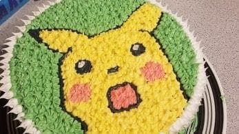 Una usuaria de Reddit le regala a su novio esta tarta de Pikachu sorprendido por su cumpleaños