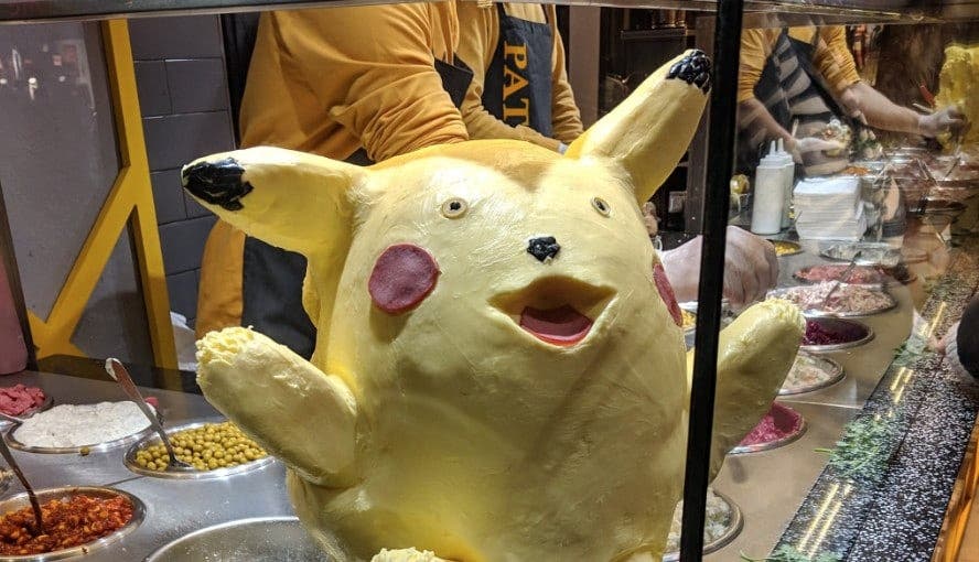 Este aterrador Pikachu hecho de mantequilla ha sido visto en Estambul