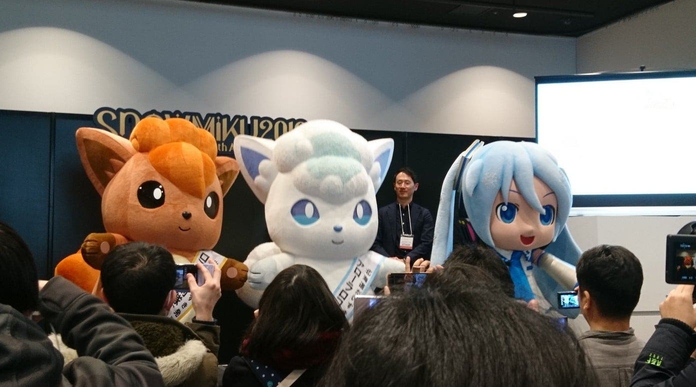 Vulpix, Vulpix de Alola y Hatsune Miku se reunen en el evento Snow Miku 2019