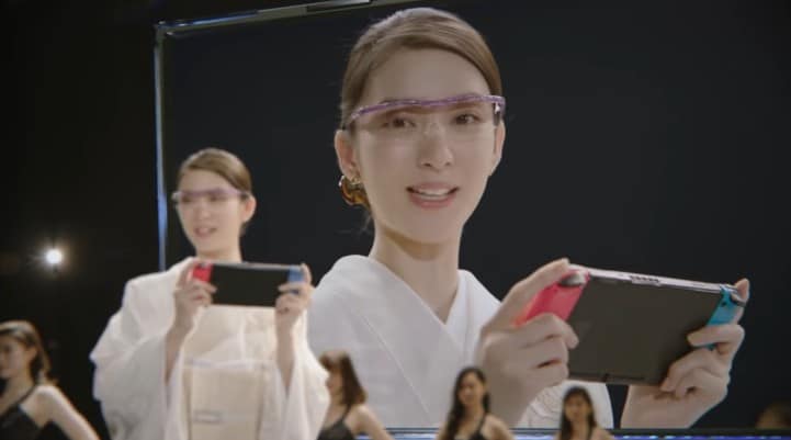 El fabricante de gafas japonés Hazuki muestra una Nintendo Switch en su nuevo spot publicitario