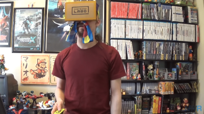 Este vídeo nos enseña cómo hacer una sujeción para no tener que usar las manos con el Kit de VR de Nintendo Labo