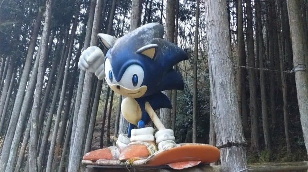 Conoce la historia de esta misteriosa estatua de Sonic encontrada en las montañas de Japón