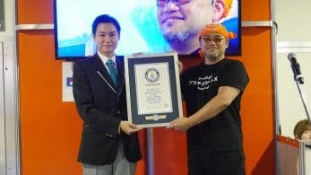 Hideki Kamiya de PlatinumGames y Hamster reciben premios Guinness en el Tokyo Game Show 2019