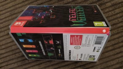 La versión física de NeuroVoider parece no incluir el logo de Switch ni el título en la zona lateral