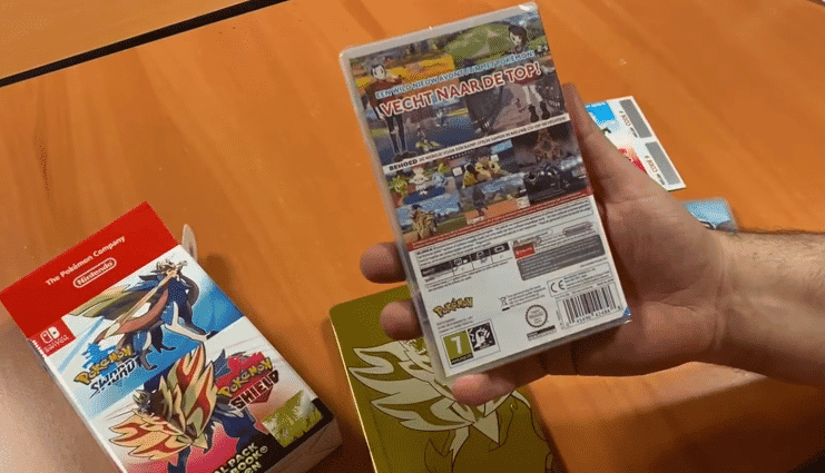 Unboxing de la edición dual de Pokémon Espada y Escudo