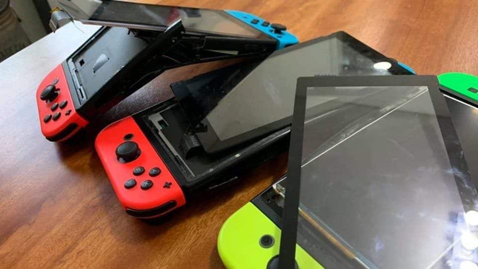 Fans Condenan Duramente A Un Padre Que Destrozo Las Nintendo Switch De Sus Hijos Y Un Amigo Nintenderos Nintendo Switch Switch Lite