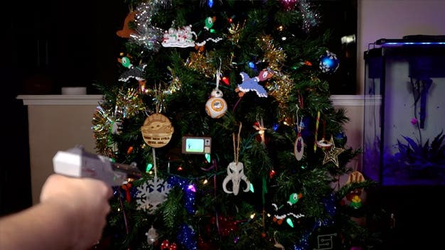 Un fan añade un juego de Duck Hunt a su árbol de navidad