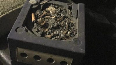 Esta GameCube reutilizada como cenicero ha enfurecido a los fans de Nintendo