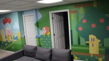 Artista decora las paredes de su casa con temática de Kirby
