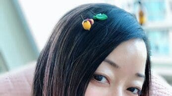 Krysta Yang muestra sus horquillas para el pelo de Animal Crossing