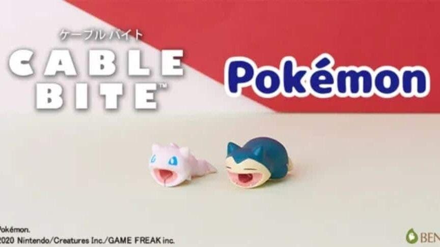 Benelic lanzará estos accesorios de los Pokémon Mew y Snorlax para adornar los cables de carga en Japón
