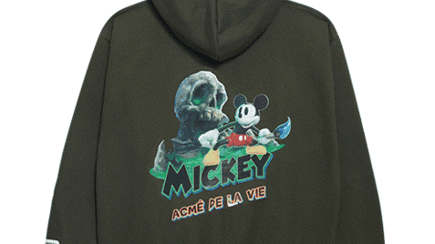 Continúan las especulaciones en torno a Epic Mickey debido a la aparición de esta sudadera