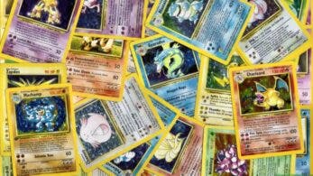 Fan se sorprende al descubrir que la colección de cartas Pokémon de su infancia está valorada en 44.000$