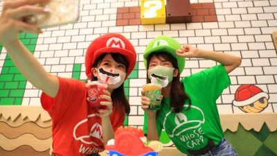 Se comparten toneladas de imágenes del Mario Café & Store de Universal Studios Japan