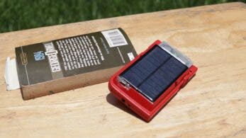 El Museo de Ciencias Naturales de Houston fabrica esta Game Boy Pocket alimentada mediante energía solar
