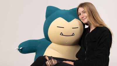 Merchandise Pokémon: peluche de Pikachu de la región de Johto, puffs de Snorlax y Ditto y nuevas imágenes de los artículos de Halloween