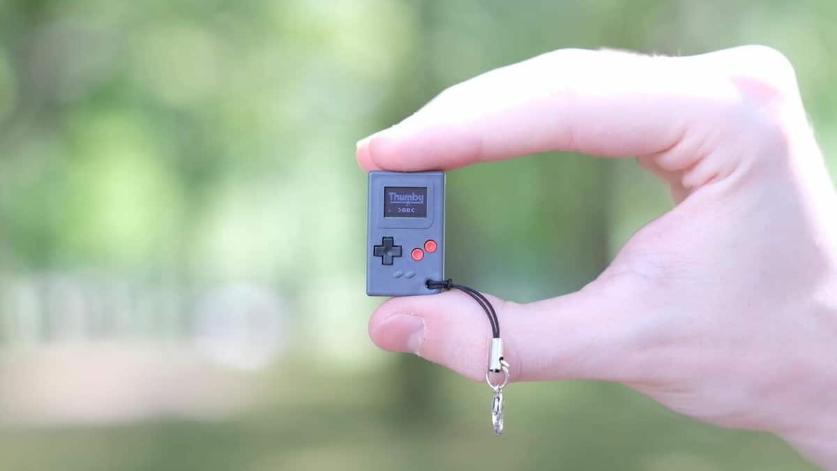 No te pierdas esta diminuta Game Boy que aspira a ser la consola más pequeña del mundo