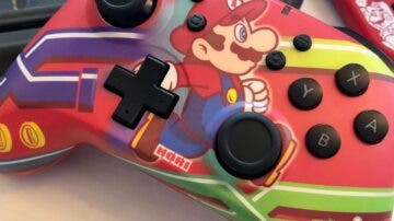 El mando inalámbrico para Nintendo Switch con licencia oficial y los colores de Super Mario, en oferta por 50 euros en Amazon